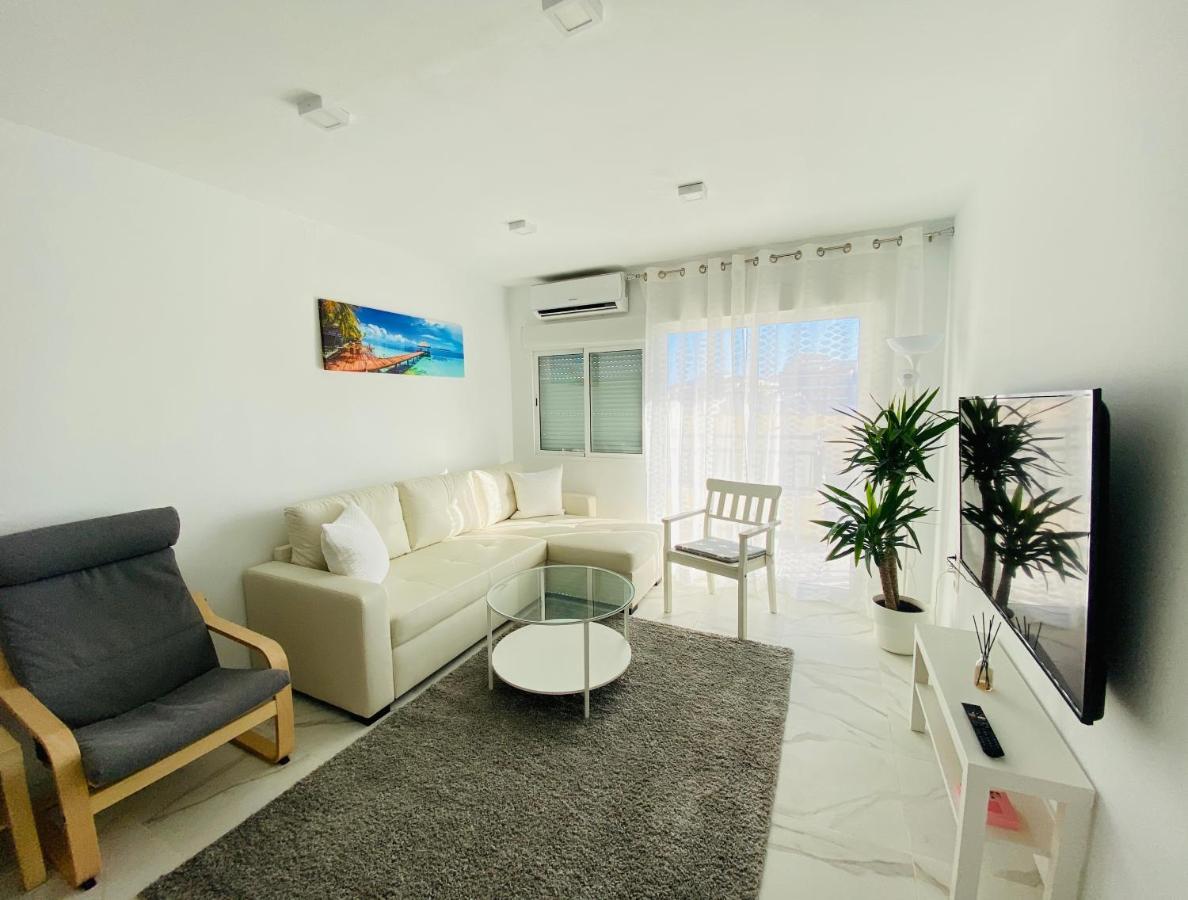 Fresh And Modern Delux Apartment In 1 Min From The Beach! Fuengirola Ngoại thất bức ảnh